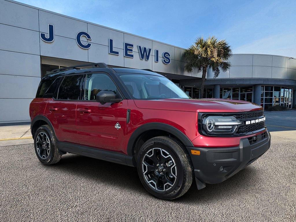 Certified 2025 Ford Bronco Sport Outer Banks w/ Outer Banks Tech Package+ AWD/4WD image 1