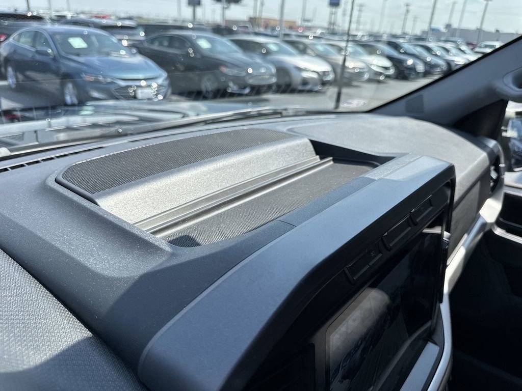 Certified 2022 Ford F150 XLT w/ Equipment Group 302A High image 37