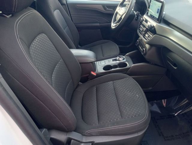 Certified 2025 Ford Escape Active AWD/4WD image 25