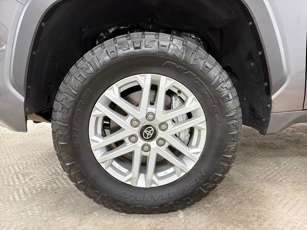 Used 2025 Toyota Tundra SR5 AWD/4WD image 13