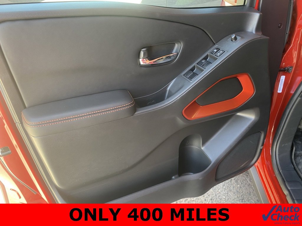 Used 2025 Nissan Frontier PRO-4X w/ Black Accent Package image 14