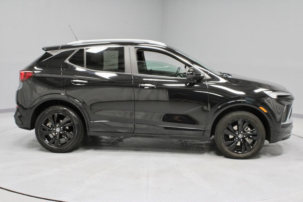 Used 2024 Buick Encore GX Sport Touring w/ Advanced Technology Package AWD/4WD image 5
