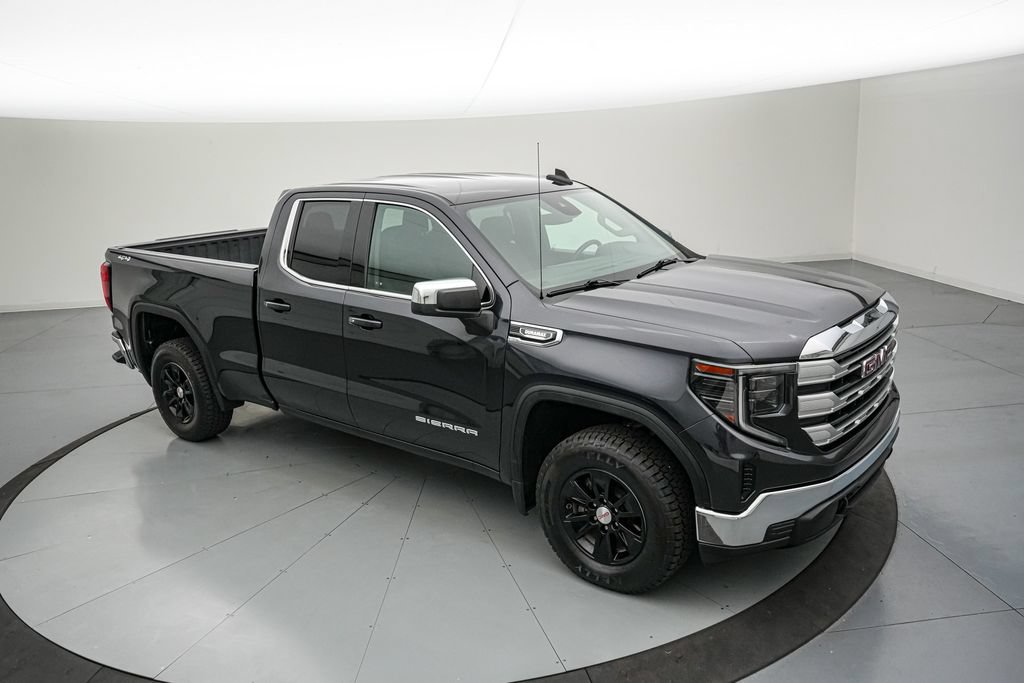 Used 2024 GMC Sierra 1500 SLE AWD/4WD image 2