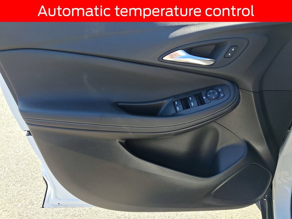 Used 2023 Buick Encore GX Preferred w/ Cold Weather Comfort Package AWD/4WD image 12