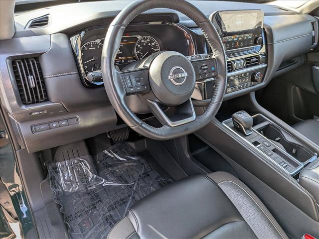 Used 2024 Nissan Pathfinder SL w/ SL Premium Package FWD image 10