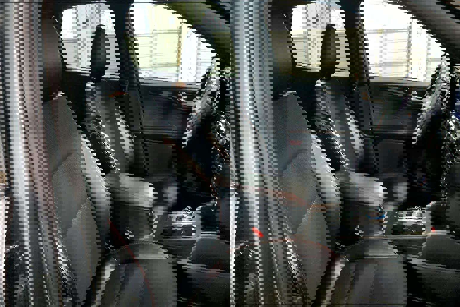 Certified 2025 Ford Escape ST-Line image 11