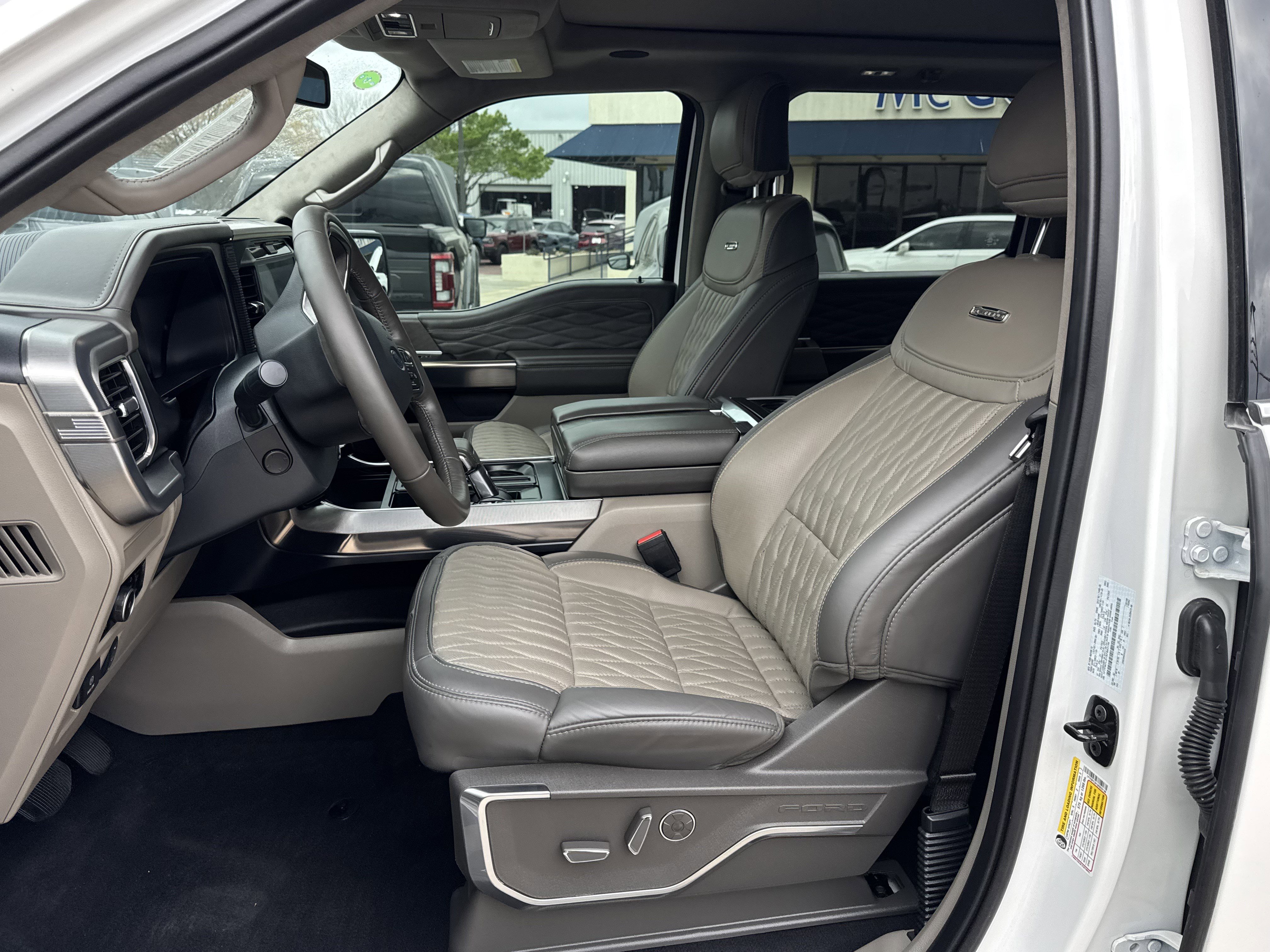 Certified 2025 Ford F150 Platinum w/ Equipment Group 703A Plus image 18