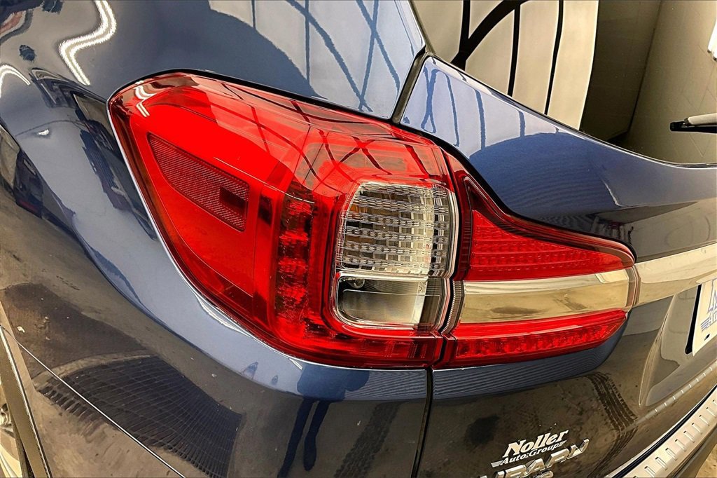 Used 2020 Subaru Ascent Limited w/ Technology Package image 31