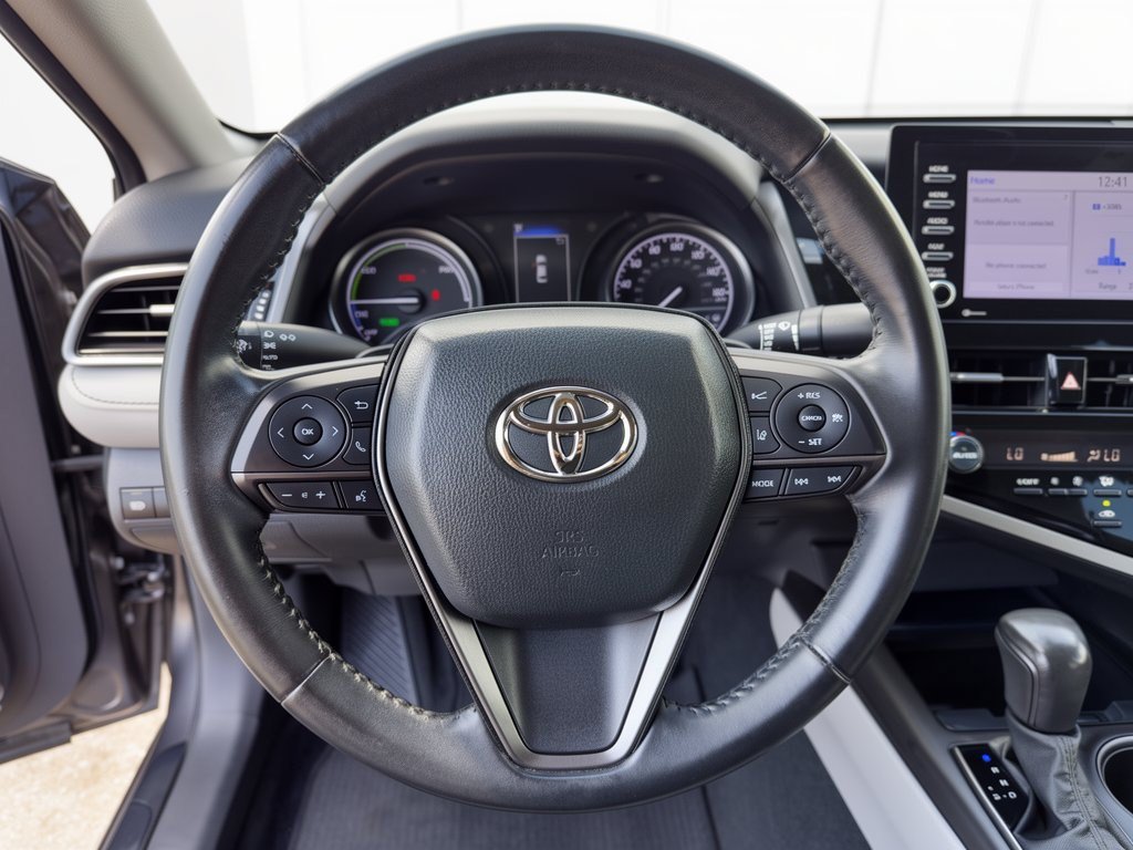 Used 2023 Toyota Camry SE FWD image 10