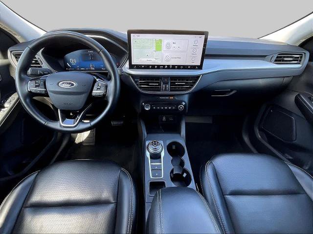 Certified 2024 Ford Escape Platinum AWD/4WD image 9