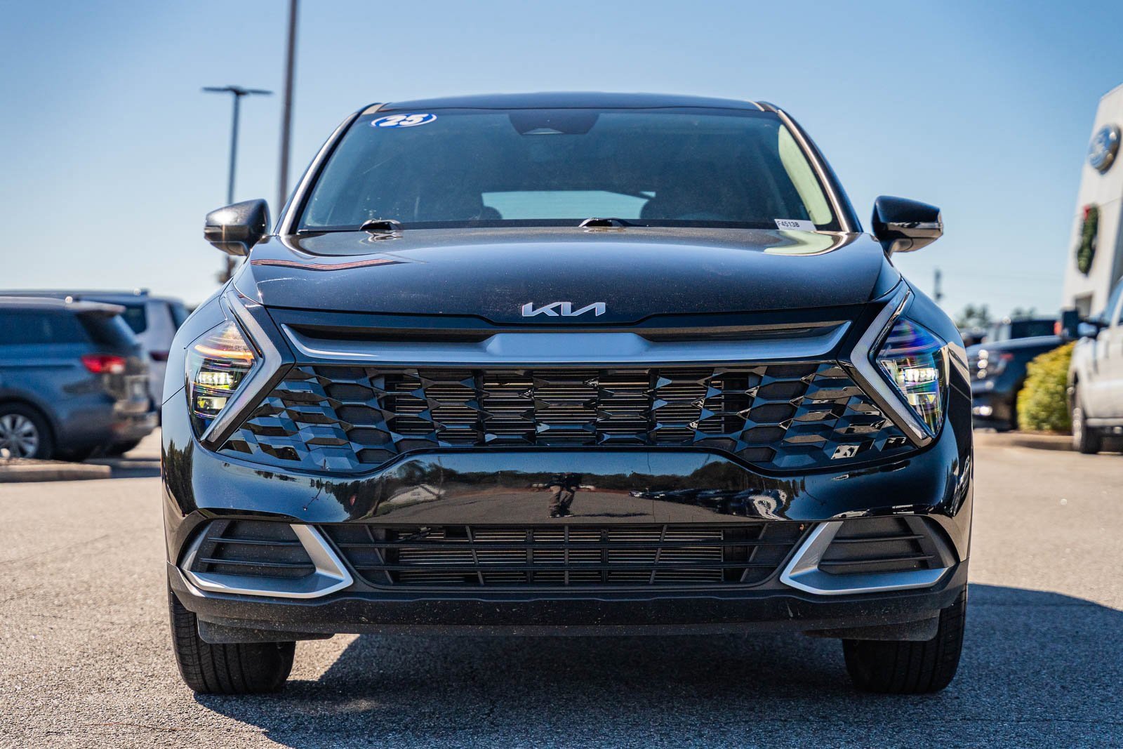 Used 2025 Kia Sportage EX image 9