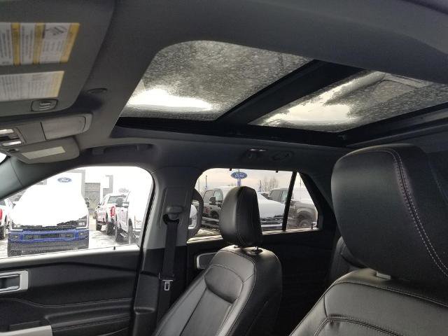 Certified 2022 Ford Explorer Limited w/ Equipment Group 301A image 14