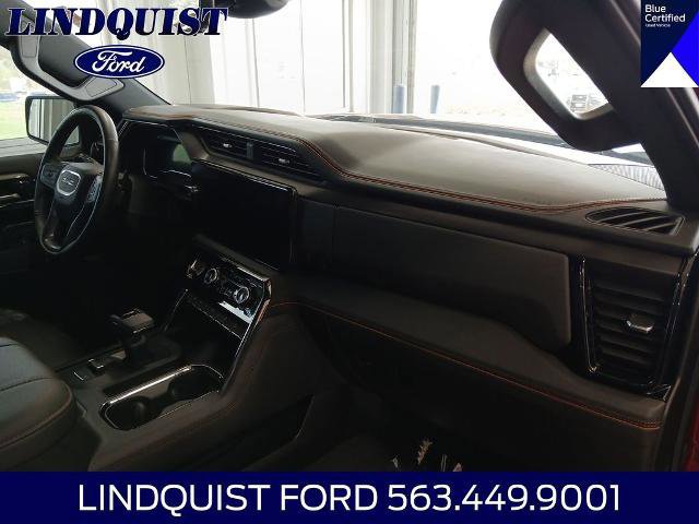 Used 2024 GMC Sierra 1500 AT4 w/ Technology Package AWD/4WD image 17