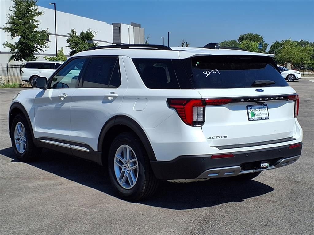 Certified 2025 Ford Explorer Active w/ Active Comfort Package image 2