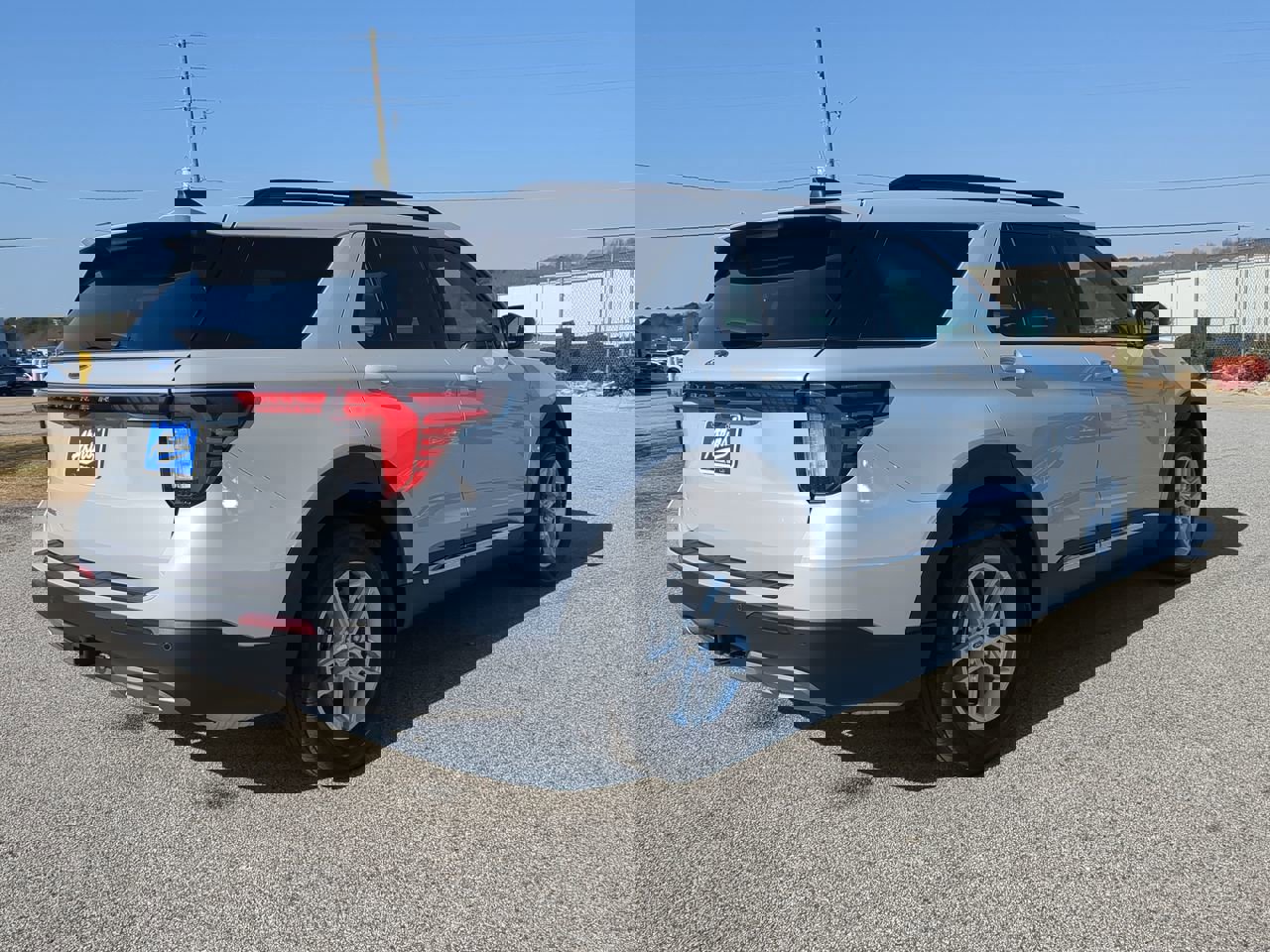 Certified 2025 Ford Explorer Active w/ Active Comfort Package image 4