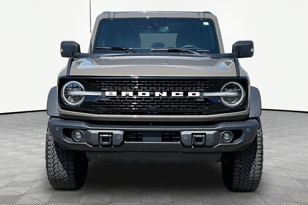 Certified 2025 Ford Bronco Badlands AWD/4WD image 3