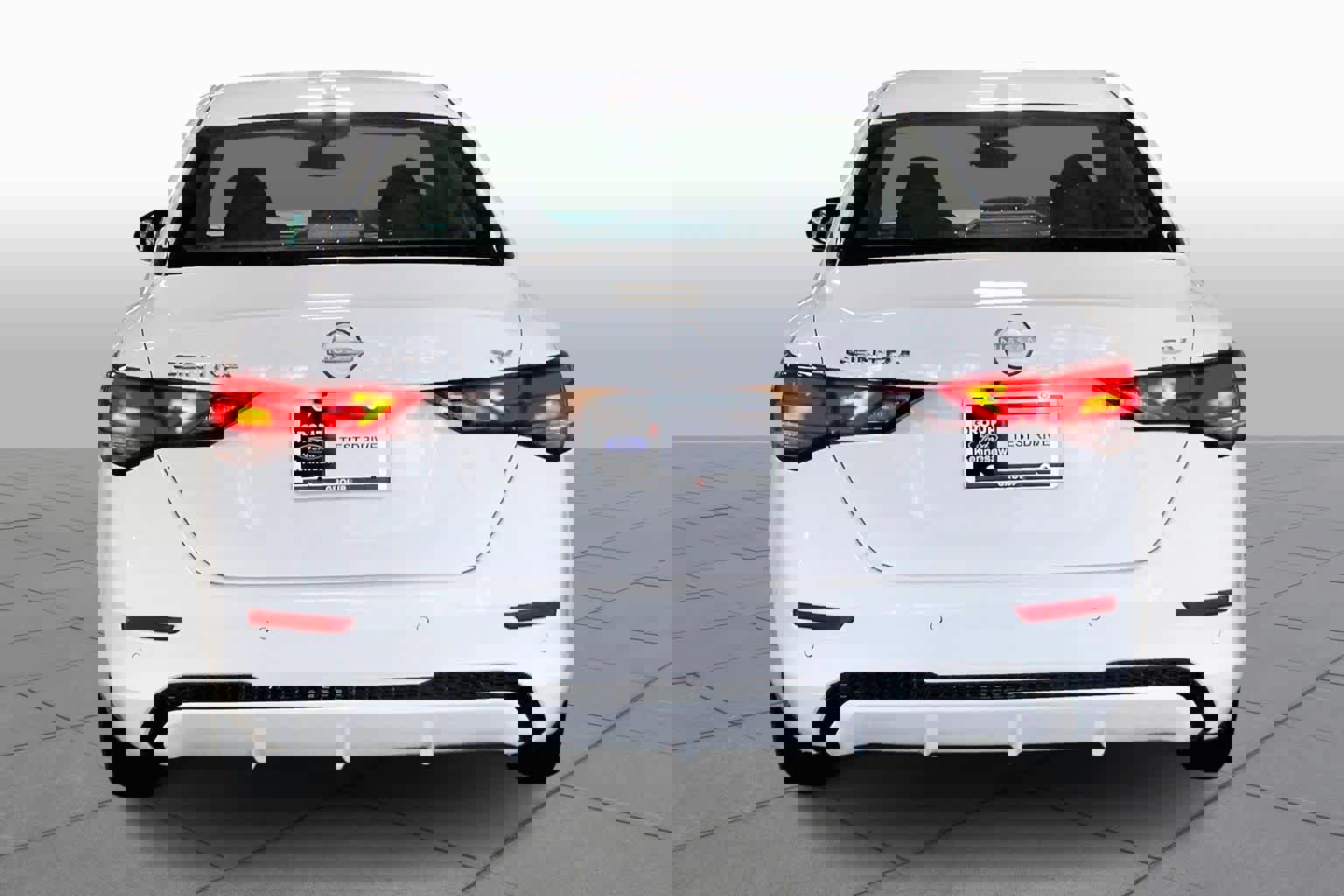 Used 2024 Nissan Sentra SV image 4