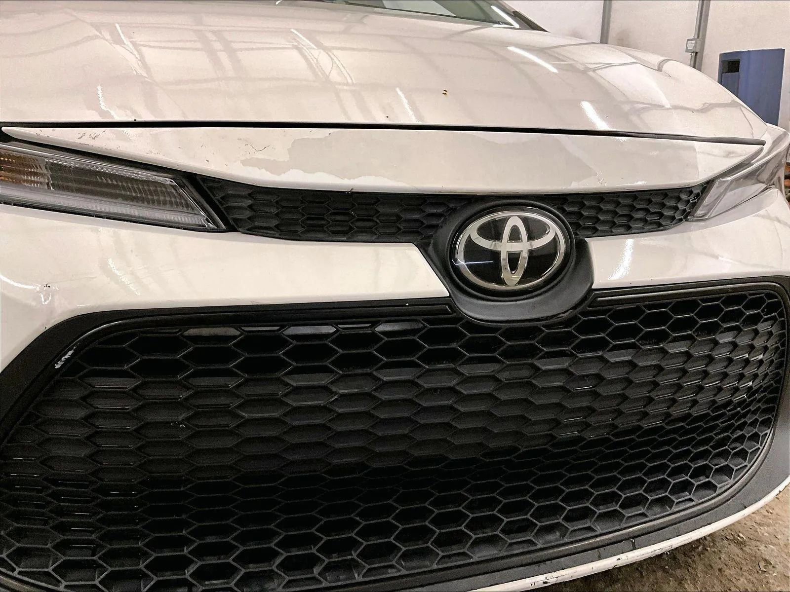 Used 2020 Toyota Corolla LE FWD image 29