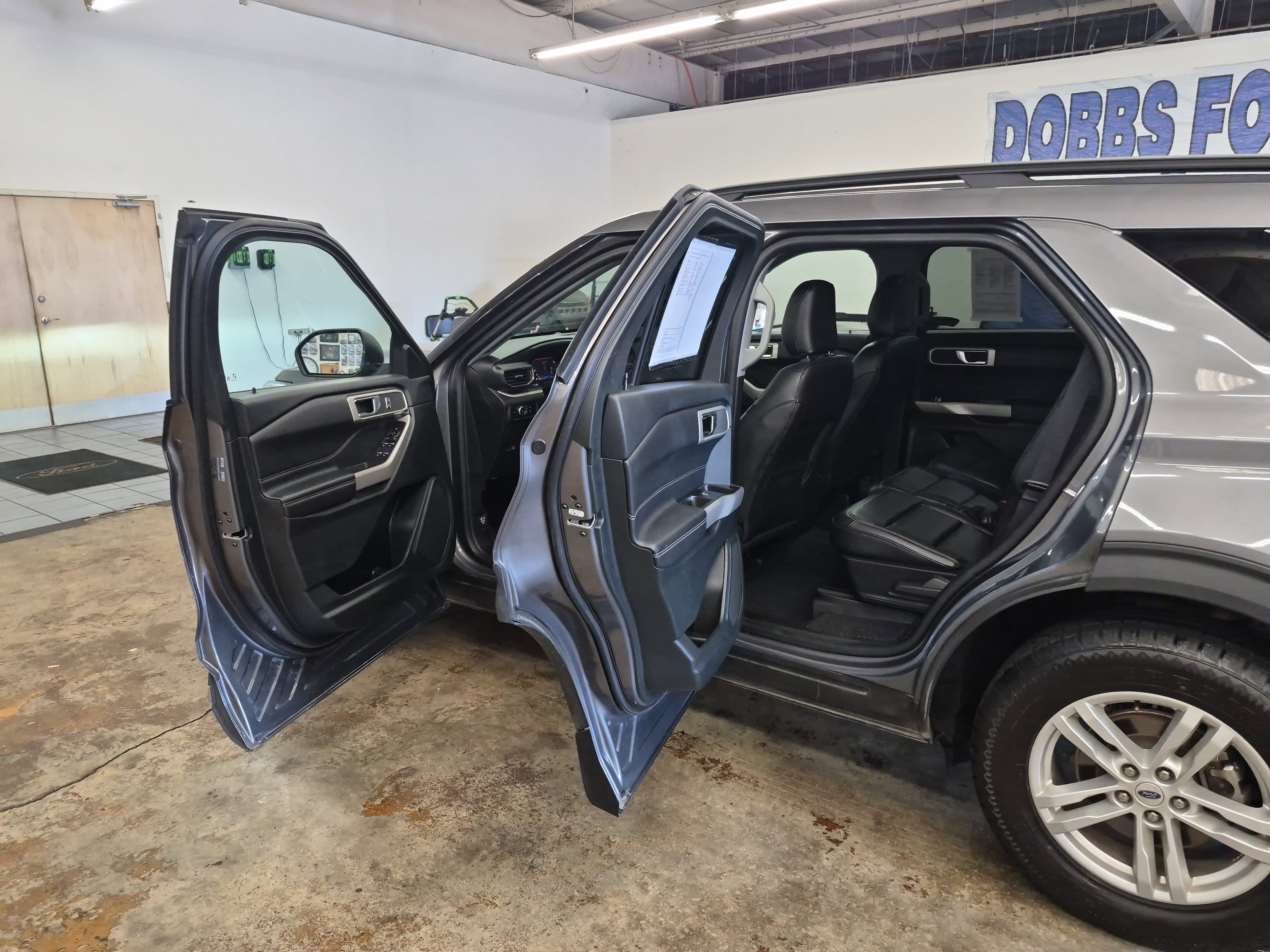 Certified 2024 Ford Explorer XLT w/ Equipment Group 202A AWD/4WD image 14