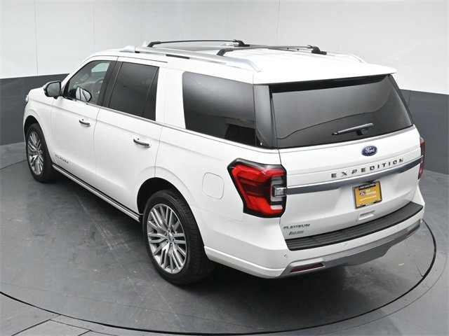 Certified 2022 Ford Expedition Platinum image 12