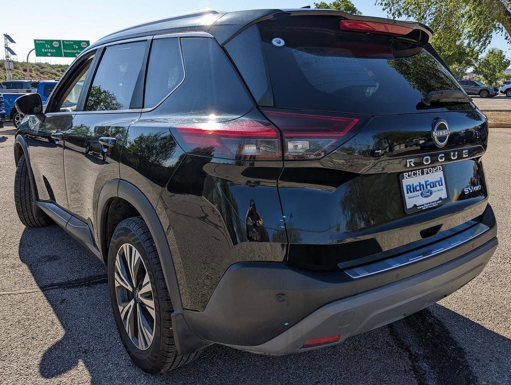 Used 2023 Nissan Rogue SV w/ SV Premium Package AWD/4WD image 4