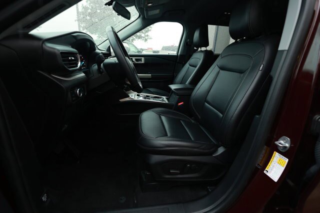 Certified 2023 Ford Explorer XLT w/ Equipment Group 202A AWD/4WD image 16