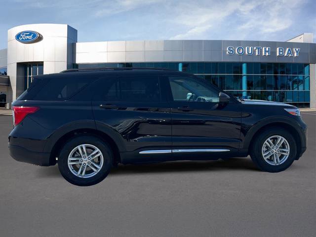 Certified 2023 Ford Explorer XLT w/ Equipment Group 202A RWD image 6