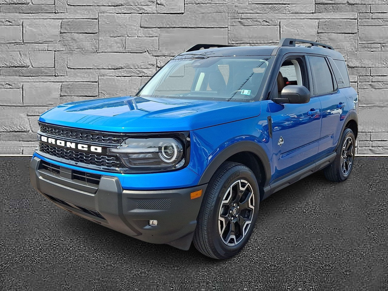 Certified 2025 Ford Bronco Sport Outer Banks AWD/4WD image 4