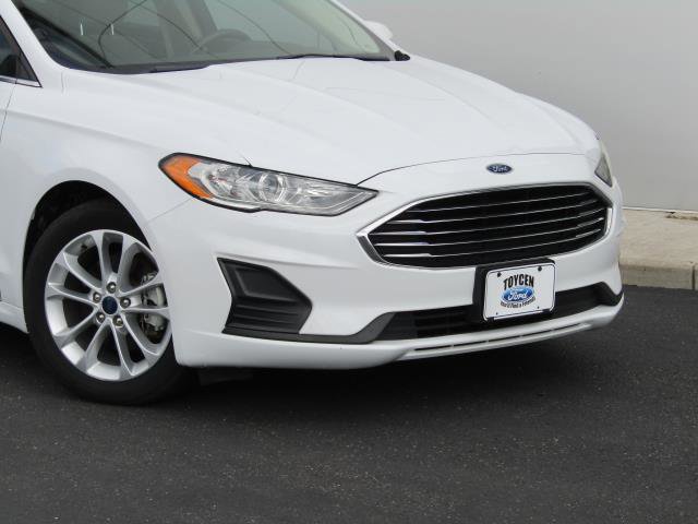 Certified 2019 Ford Fusion SE FWD image 4