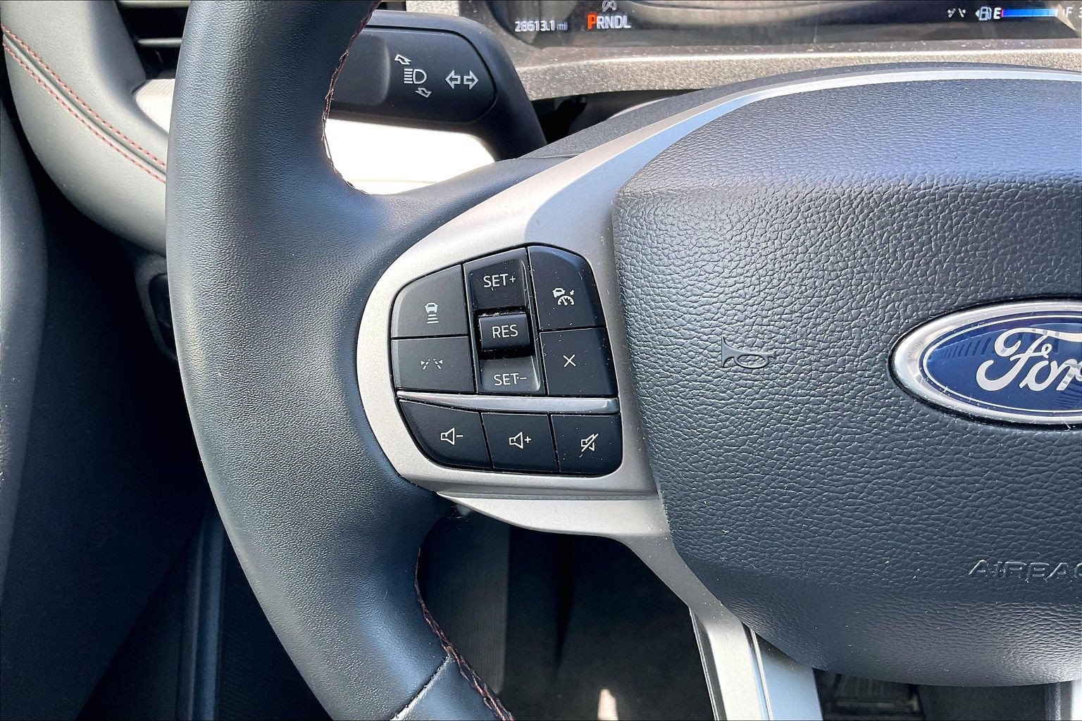 Certified 2025 Ford Explorer Active RWD image 17
