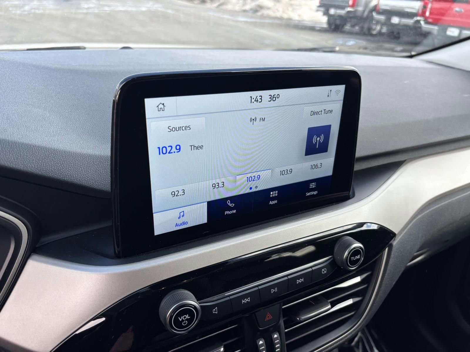 Certified 2021 Ford Escape SE w/ SE Sport Appearance Package image 21