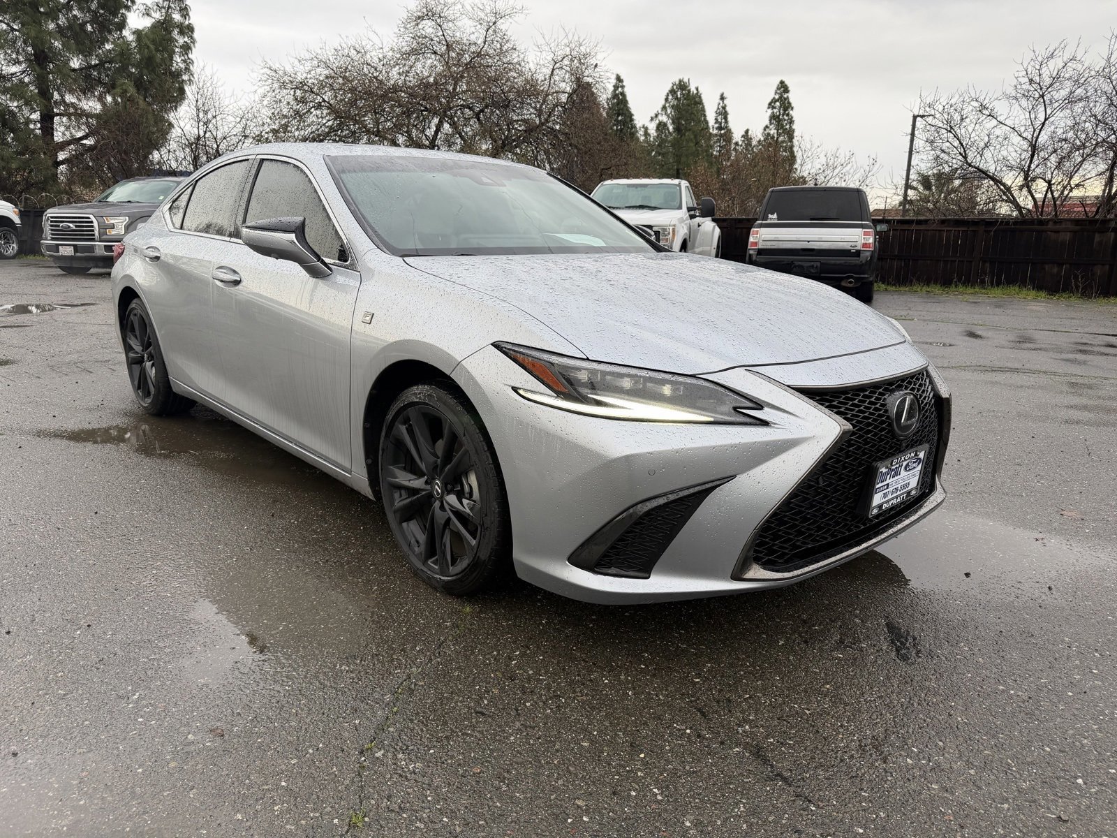 Used 2024 Lexus ES 300h F Sport image 7