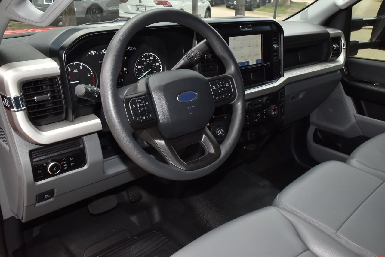 Certified 2025 Ford F350 XL w/ XL Chrome Package RWD image 30