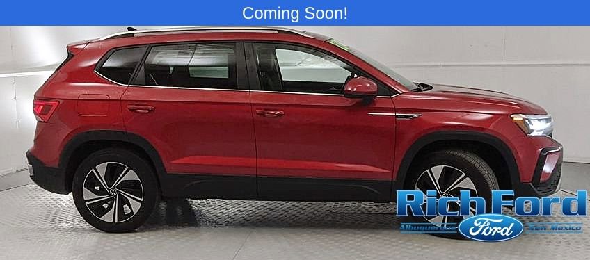 Used 2023 Volkswagen Taos SE image 2