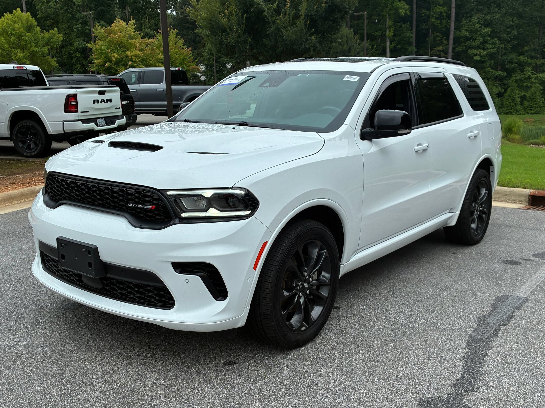 Used 2025 Dodge Durango GT AWD/4WD image 4
