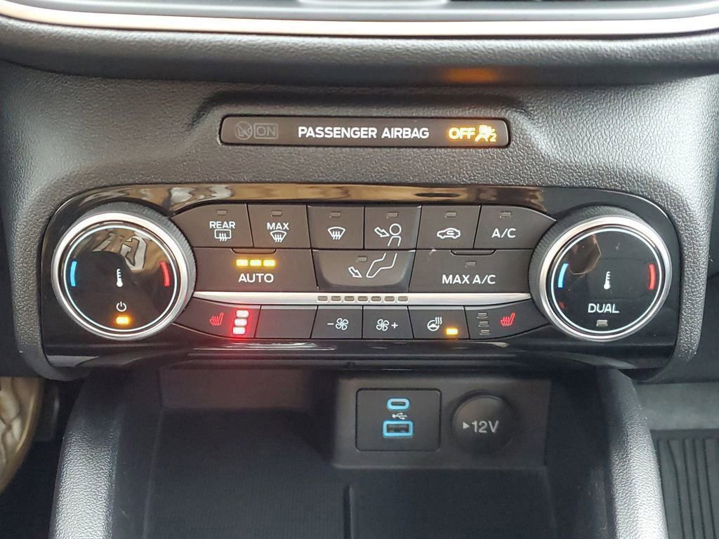 Certified 2022 Ford Escape SEL image 29