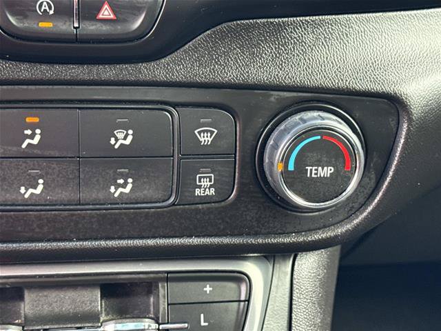 Used 2024 GMC Terrain SLE AWD/4WD image 28