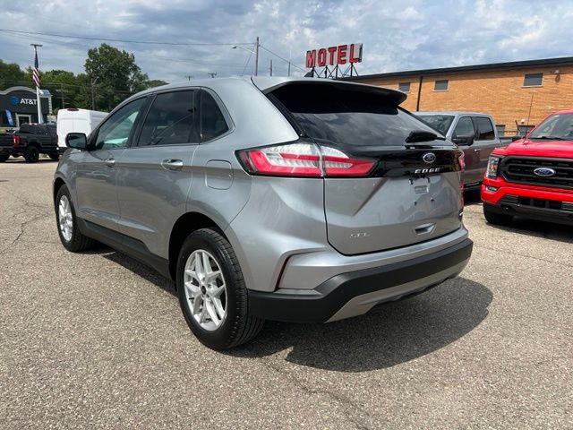Certified 2024 Ford Edge SEL w/ Convenience Package AWD/4WD image 6