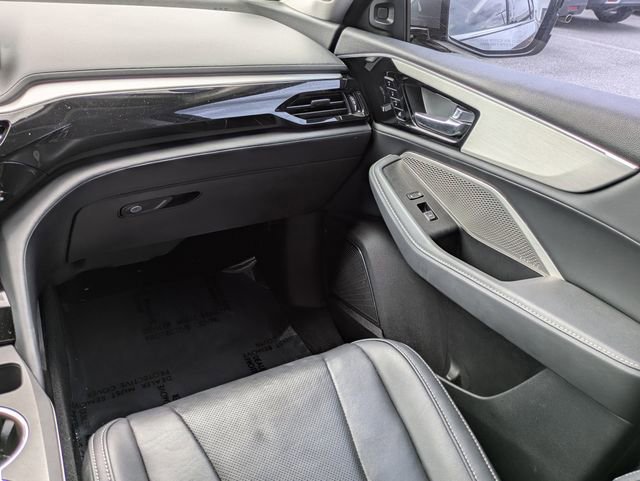 Used 2023 Acura MDX SH-AWD w/ Technology Package image 17