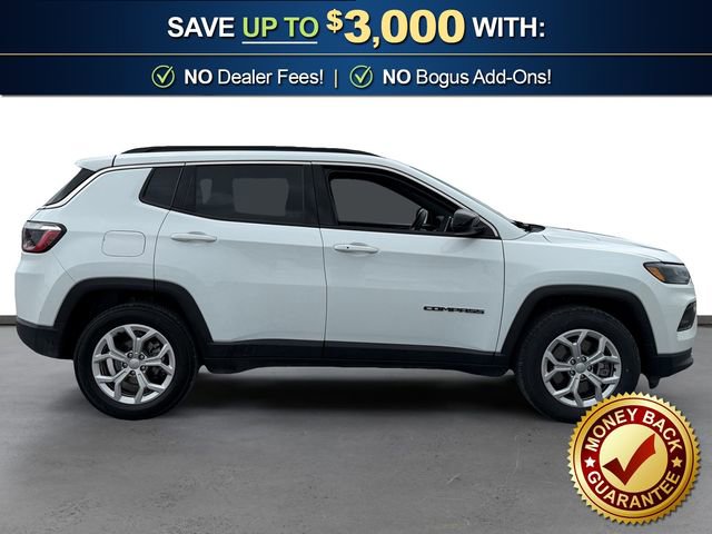 Used 2024 Jeep Compass Latitude AWD/4WD image 8