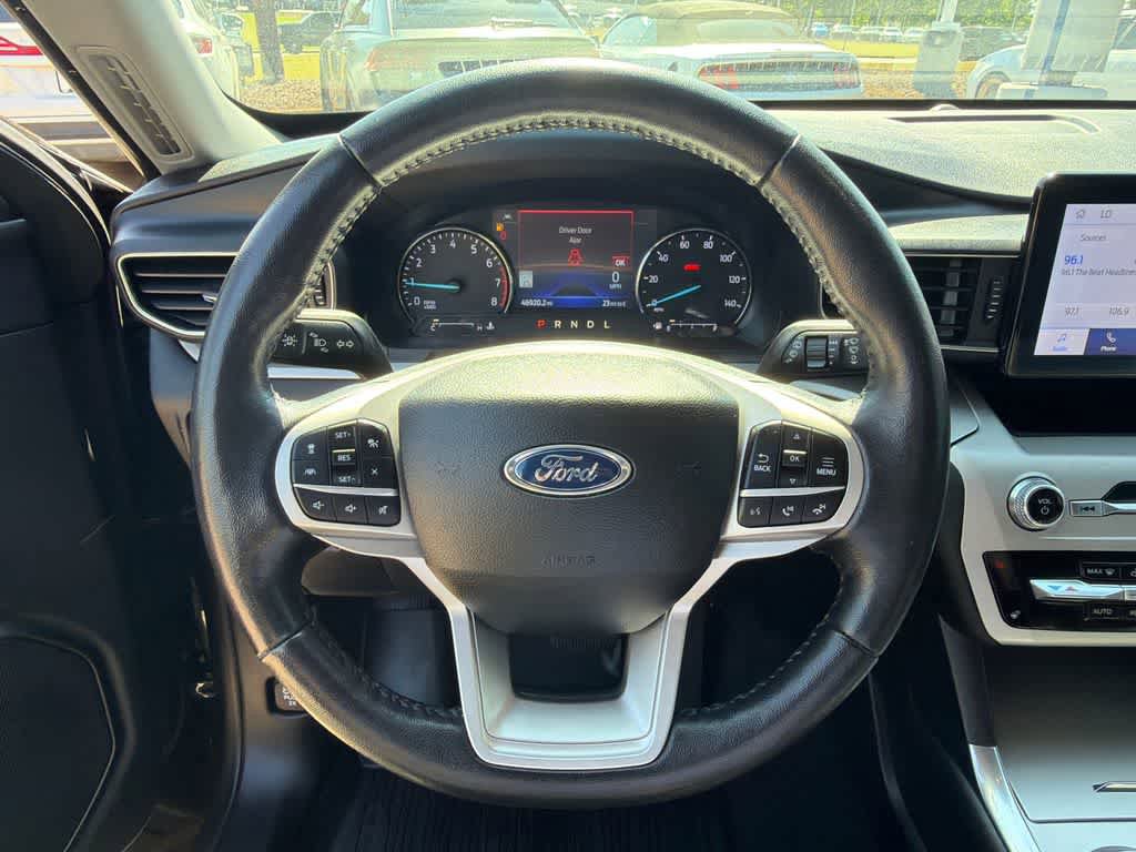 Certified 2022 Ford Explorer XLT w/ Equipment Group 202A AWD/4WD image 22