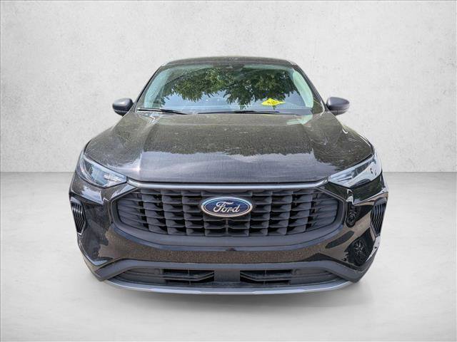 Certified 2025 Ford Escape Active FWD image 2