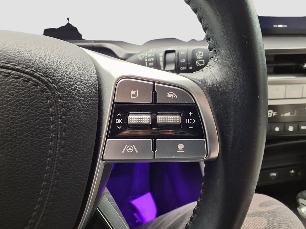 Used 2023 Kia Telluride S FWD image 19