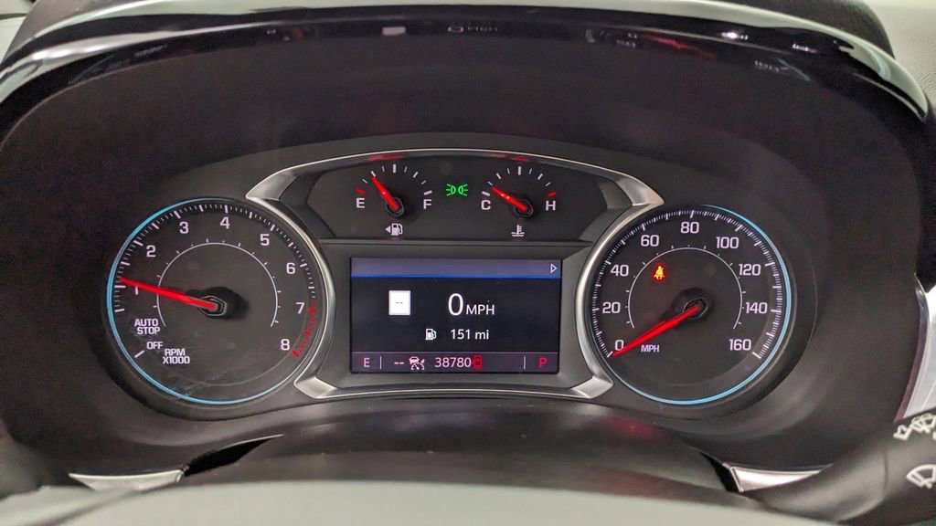 Used 2023 Chevrolet Traverse RS image 26