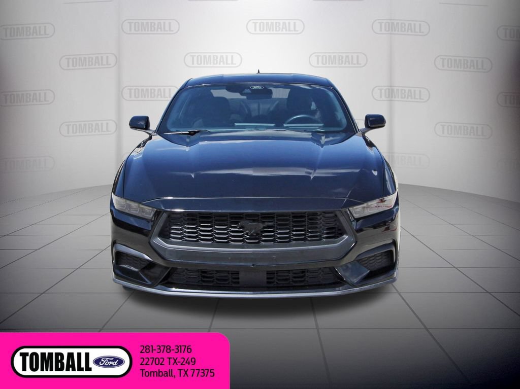 Certified 2024 Ford Mustang Coupe RWD image 2