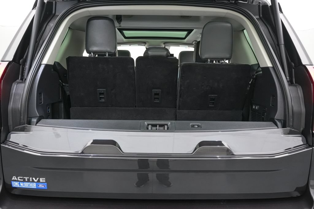 Certified 2025 Ford Expedition Active AWD/4WD image 24