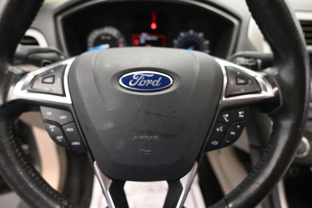 Certified 2017 Ford Fusion SE FWD image 19