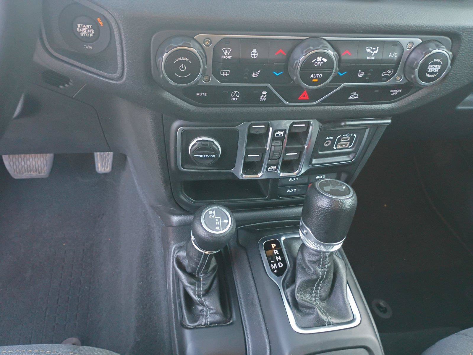 Used 2024 Jeep Wrangler Unlimited Sport AWD/4WD image 13