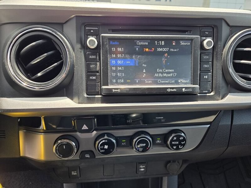 Used 2017 Toyota Tacoma SR5 w/ Tow Package AWD/4WD image 20