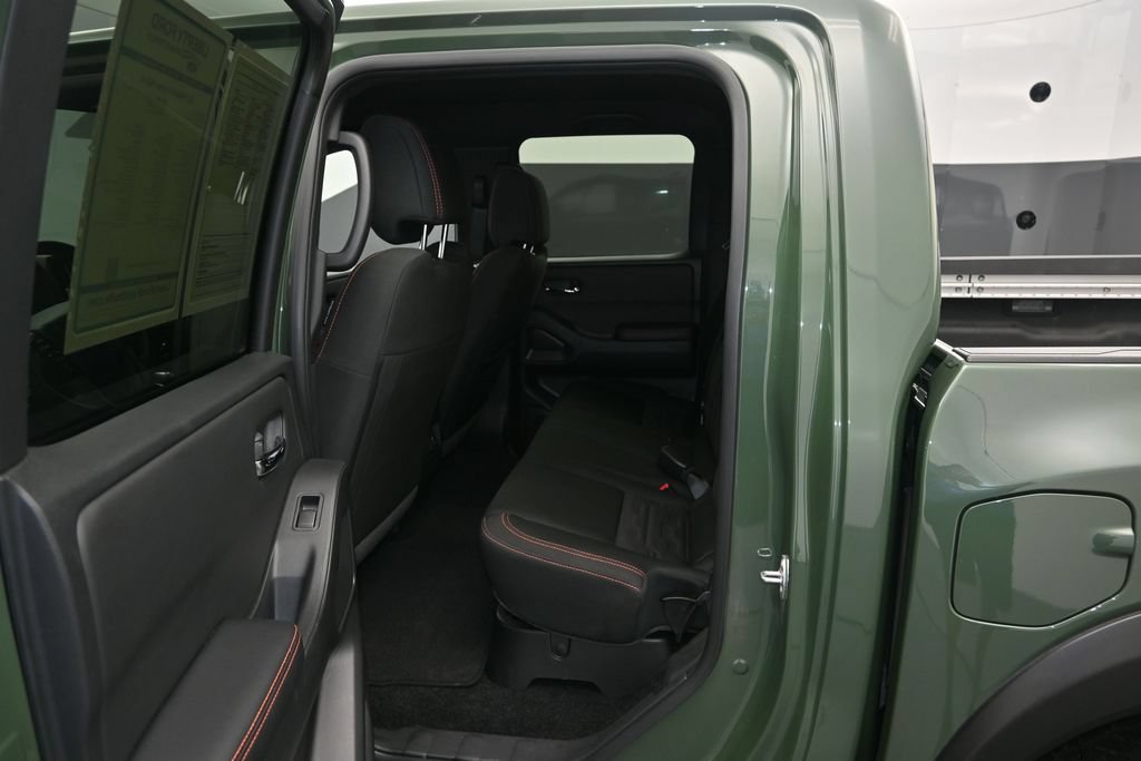 Used 2025 Nissan Frontier Pro-X w/ Pro Convenience Package RWD image 17
